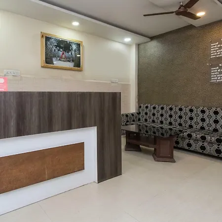 Hotel Oyo 17161 Mahalaxmi 2*
